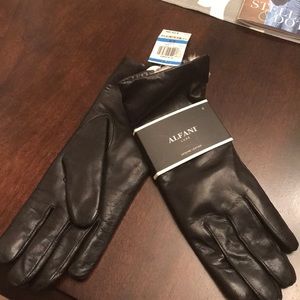 Alfani size 8 women’s driving gloves